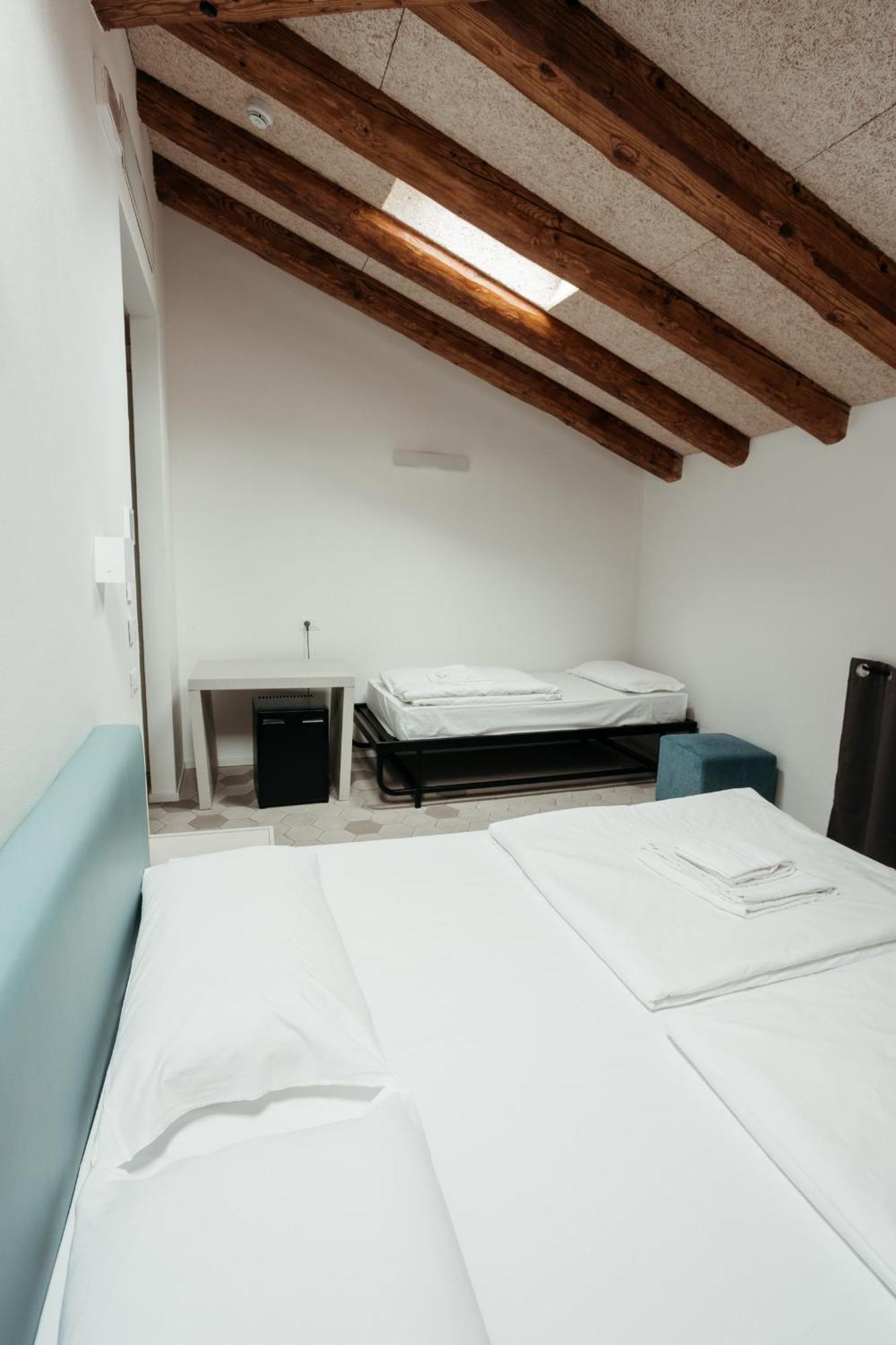Casali Hostel Trieste Esterno foto